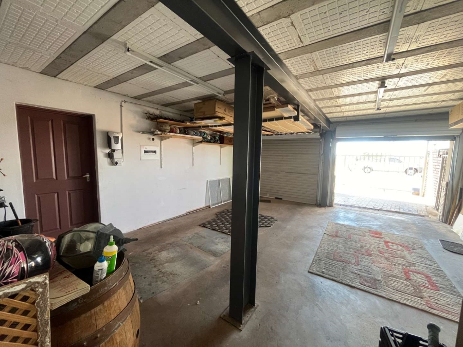 5 Bedroom Property for Sale in Blydeville Northern Cape